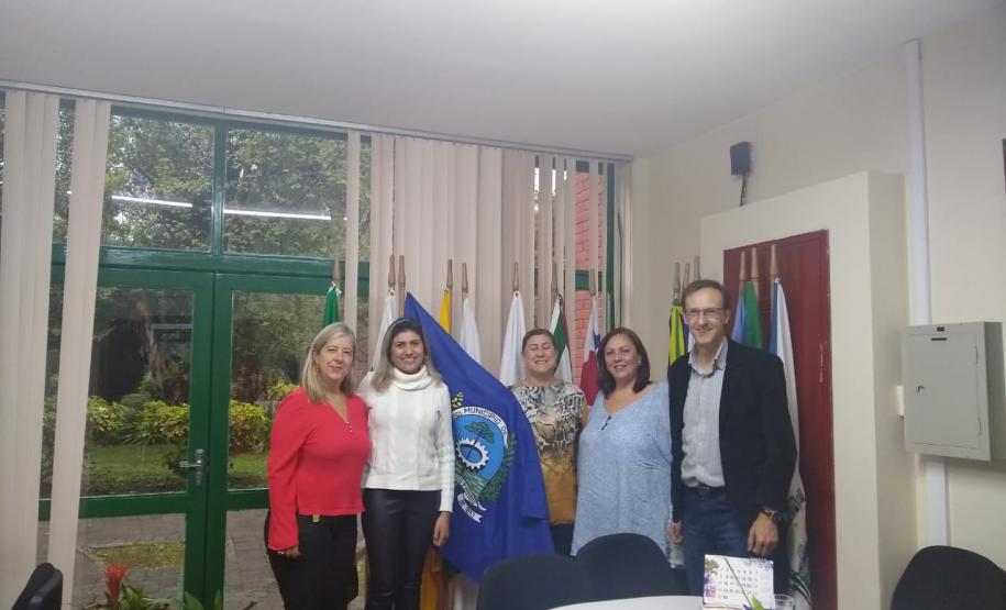 reunião chefia e autoridades