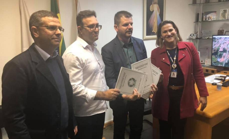 novas escolas serão construídas em Fazenda Rio Grande