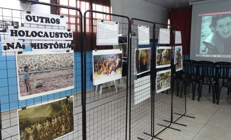 Exposição "Holocaustos: Morte e Resistência" - CE COSTA VIANA Exposição Holocaustos: Morte e Resistência
Trabalho Interdisciplinar de História e Sociologia