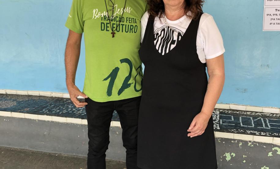 Exposição "Holocaustos: Morte e Resistência" - CE COSTA VIANA Exposição "Holocaustos: Morte e Resistência" - CE COSTA VIANA
Trabalho Interdisciplinar: Sociologia e História
Professor: Marcos
Professora: Vera