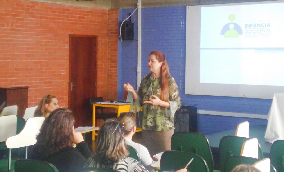 DETOX DIGITAL PARANÁ 31 de Outubro de 2019. Auditório NRE AMSUL