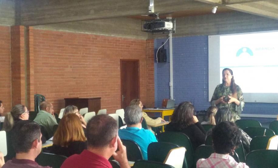 DETOX DIGITAL PARANÁ 31 de Outubro de 2019. Auditório NRE AMSUL