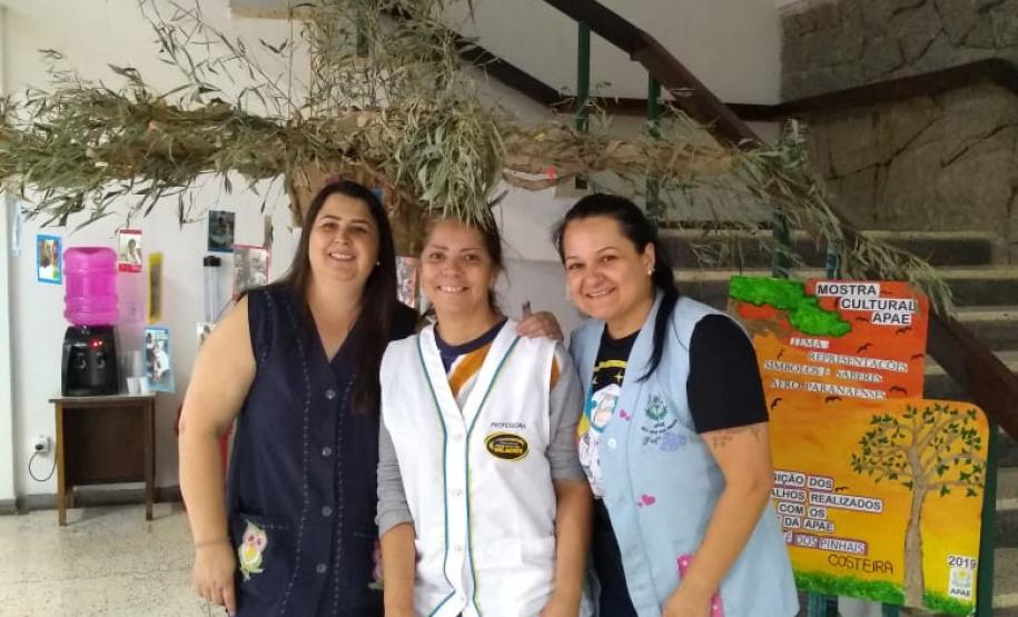 Mostra Cultural: “Representações, Símbolos e Saberes Afro-Paranaense” e “A presença dos Kaingangs, Guaranis e Xetás no Estado do Paraná” – APAE Costeira (SJP)