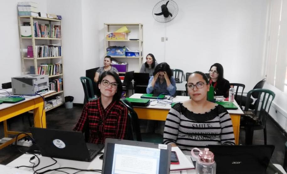 Reunião Técnica da Coordenação Pedagógica NRE AMSUL com representantes das Equipes Pedagógicas das Instituições de Ensino